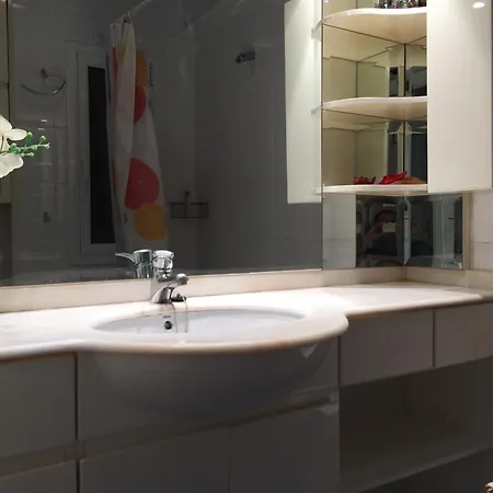 Centrico Apartment *